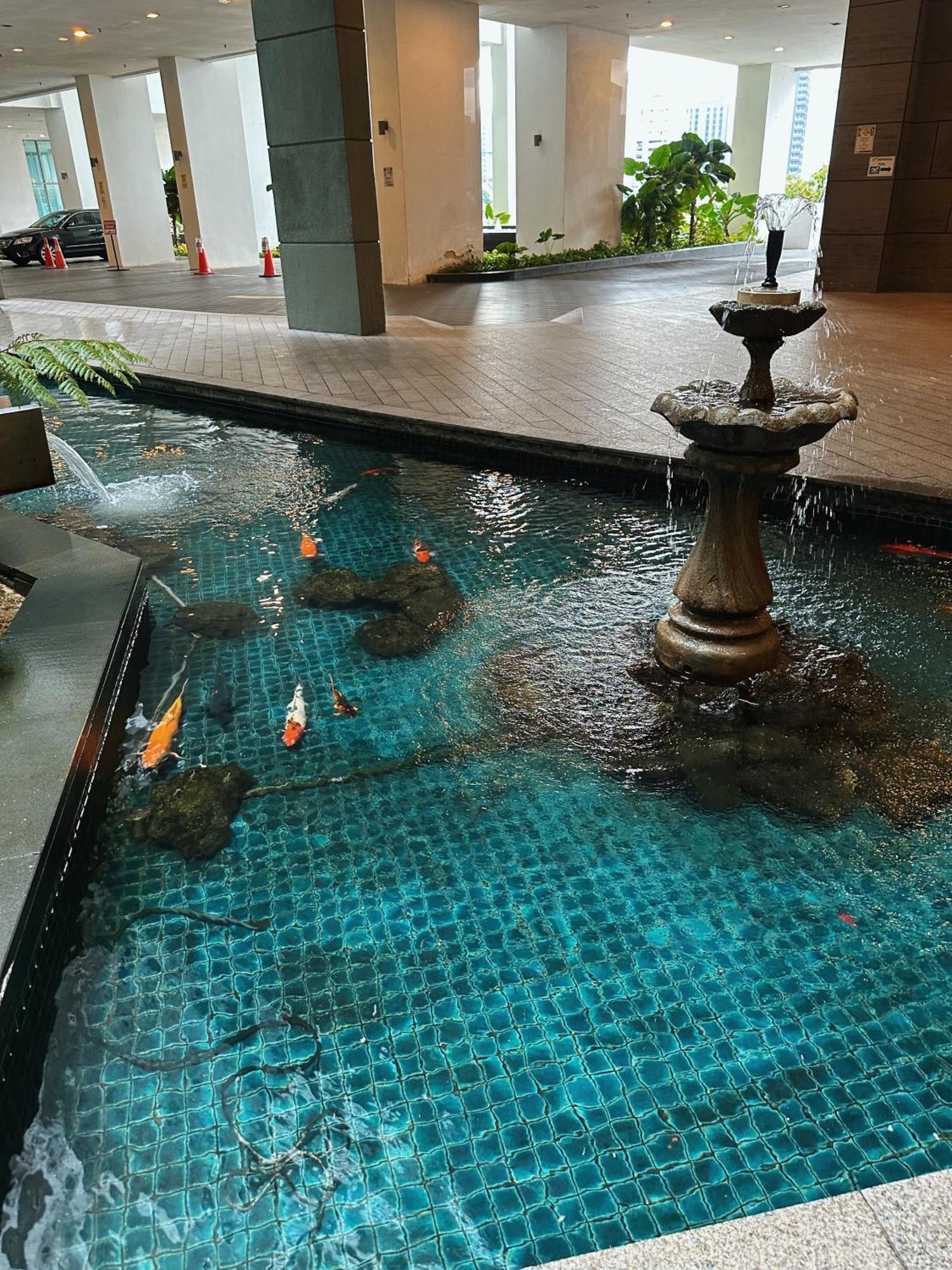 Modern Bauhaus Studio At Regalia Klcc Infinity Pool Kuala Lumpur Extérieur photo